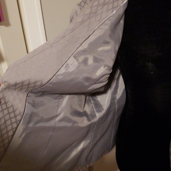Womens gray damask blazer - Picture 3 of 5